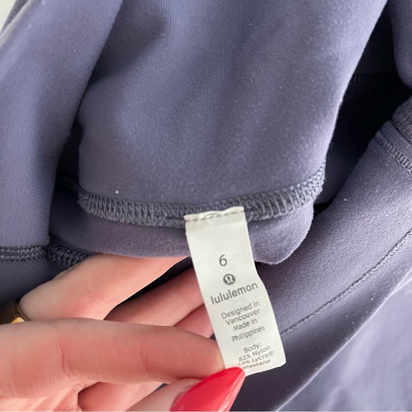 lulu wunder under 25 inch leggings - Picture 3 of 4